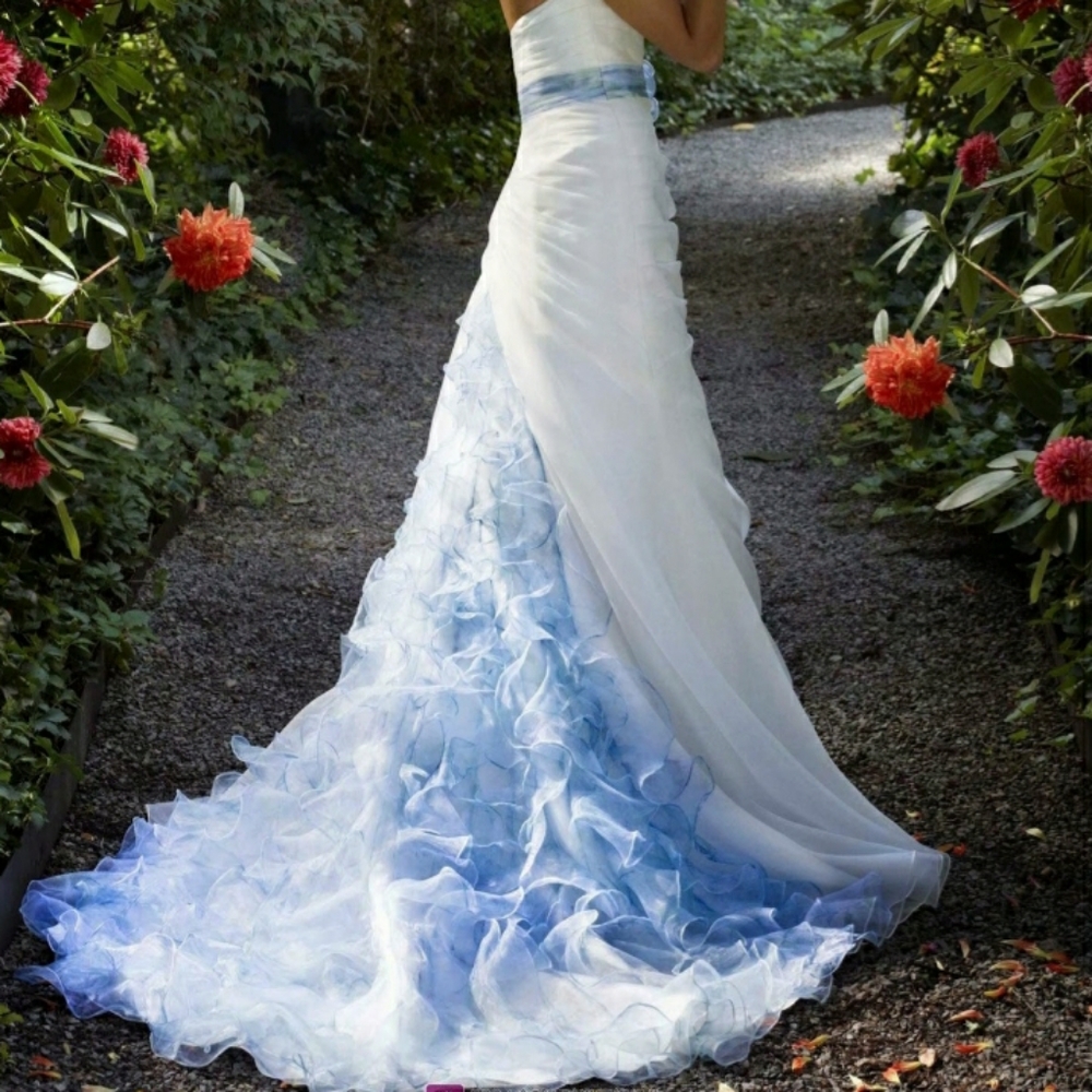 Davids Bridal Crystal Organza (SIZE 8)Bridal Gown - Picture 8 of 8
